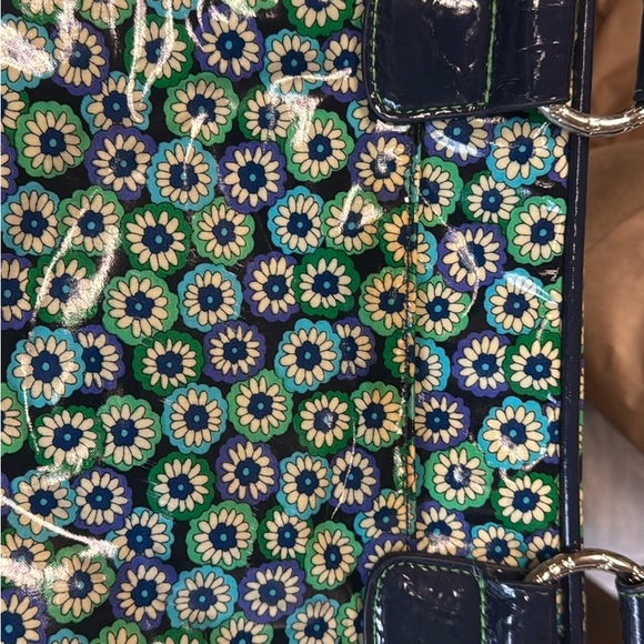 NWOT Vera Bradley small duffle
Frill Collection - Picture 7 of 7